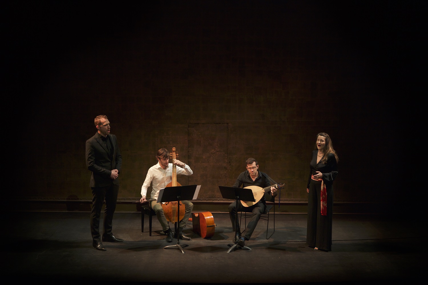 Ensemble Près de votre oreille, Athénée Théâtre Louis Jouvet @Victor Toussaint